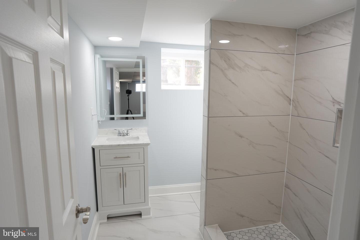 164 ELMIRA ST SW, WASHINGTON, District Of Columbia 20032, 3 Bedrooms Bedrooms, ,2 BathroomsBathrooms,Residential,For sale,164 ELMIRA ST SW,DCDC2242988 MLS # DCDC2242988