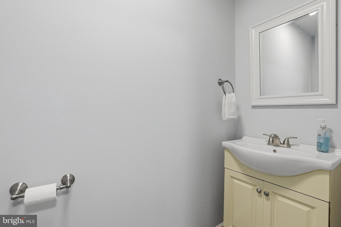 5810 W HOOVER RD, REVA, Virginia 22735, 4 Bedrooms Bedrooms, 7 Rooms Rooms,2 BathroomsBathrooms,Residential,For sale,5810 W HOOVER RD,VAMA2002592 MLS # VAMA2002592