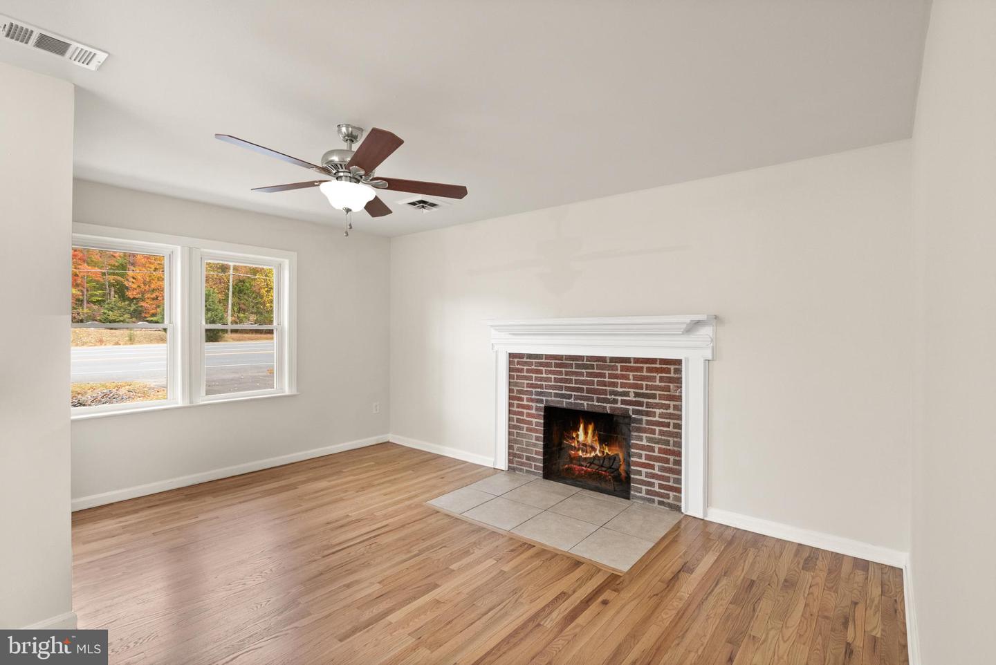 7075 YATES FORD RD, MANASSAS, Virginia 20111, 5 Bedrooms Bedrooms, 9 Rooms Rooms,4 BathroomsBathrooms,Residential,For sale,7075 YATES FORD RD,VAPW2111136 MLS # VAPW2111136