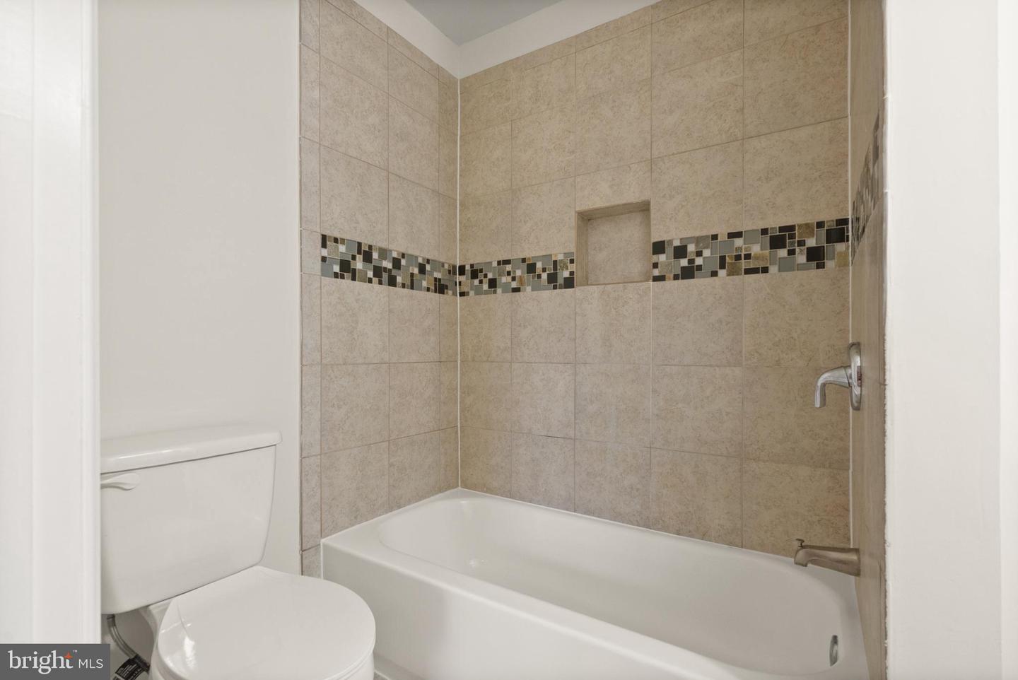 7075 YATES FORD RD, MANASSAS, Virginia 20111, 5 Bedrooms Bedrooms, 9 Rooms Rooms,4 BathroomsBathrooms,Residential,For sale,7075 YATES FORD RD,VAPW2111136 MLS # VAPW2111136