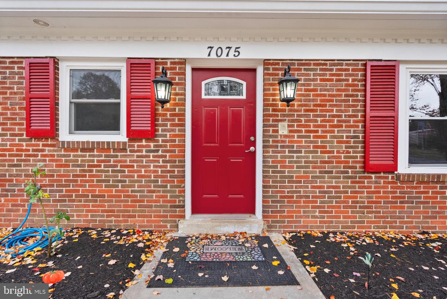 7075 YATES FORD RD, MANASSAS, Virginia 20111, 5 Bedrooms Bedrooms, 9 Rooms Rooms,4 BathroomsBathrooms,Residential,For sale,7075 YATES FORD RD,VAPW2111136 MLS # VAPW2111136