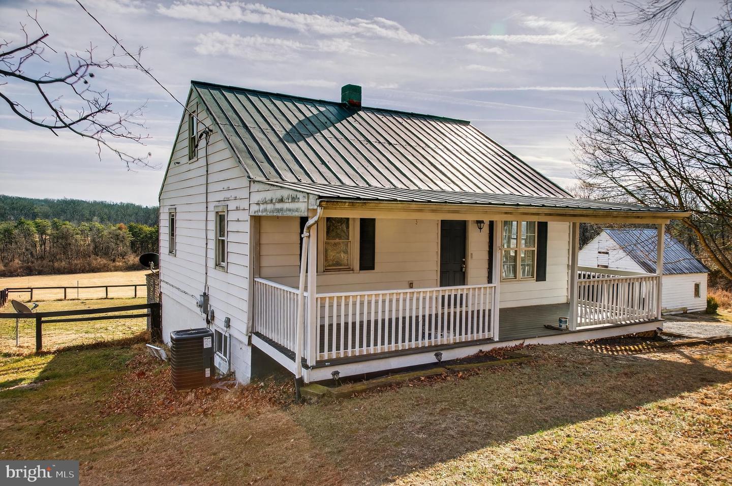 344 FROG HOLLOW RD, WINCHESTER, Virginia 22603, 3 Bedrooms Bedrooms, ,2 BathroomsBathrooms,Residential,For sale,344 FROG HOLLOW RD,VAFV2039198 MLS # VAFV2039198