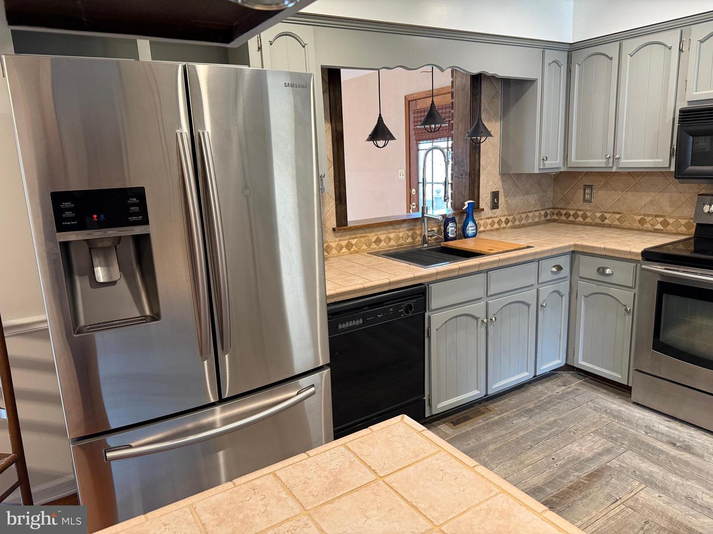 487 SKYLINE FOREST DR, FRONT ROYAL, Virginia 22630, 4 Bedrooms Bedrooms, ,3 BathroomsBathrooms,Residential,For sale,487 SKYLINE FOREST DR,VAWR2013218 MLS # VAWR2013218