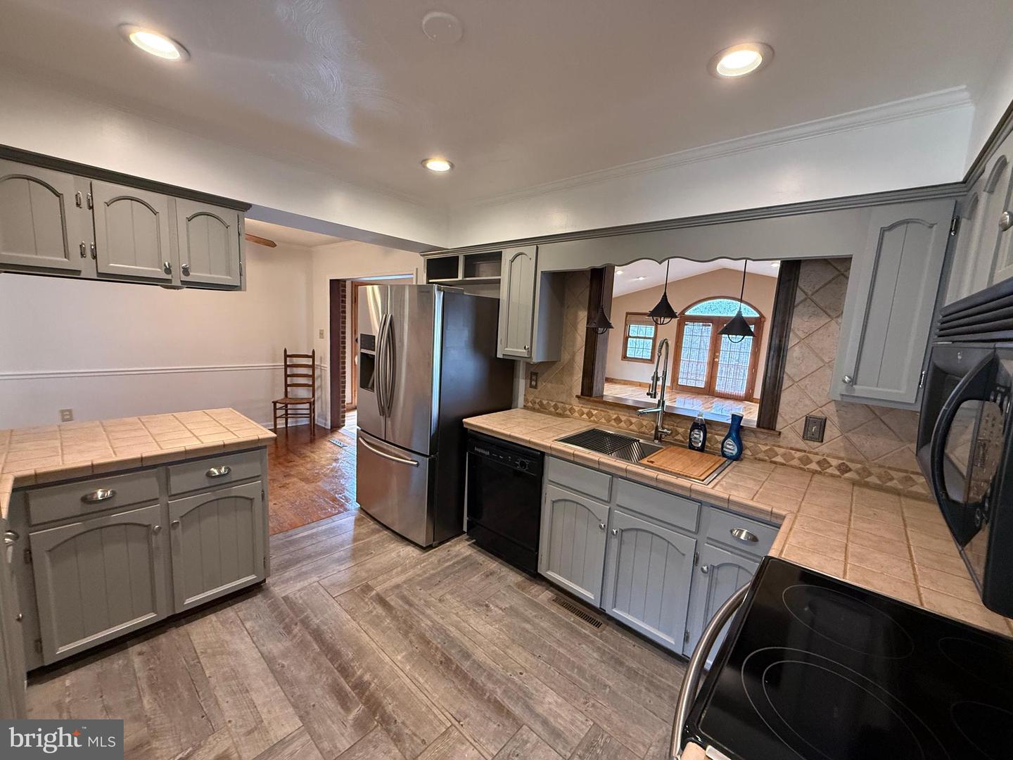 487 SKYLINE FOREST DR, FRONT ROYAL, Virginia 22630, 4 Bedrooms Bedrooms, ,3 BathroomsBathrooms,Residential,For sale,487 SKYLINE FOREST DR,VAWR2013218 MLS # VAWR2013218