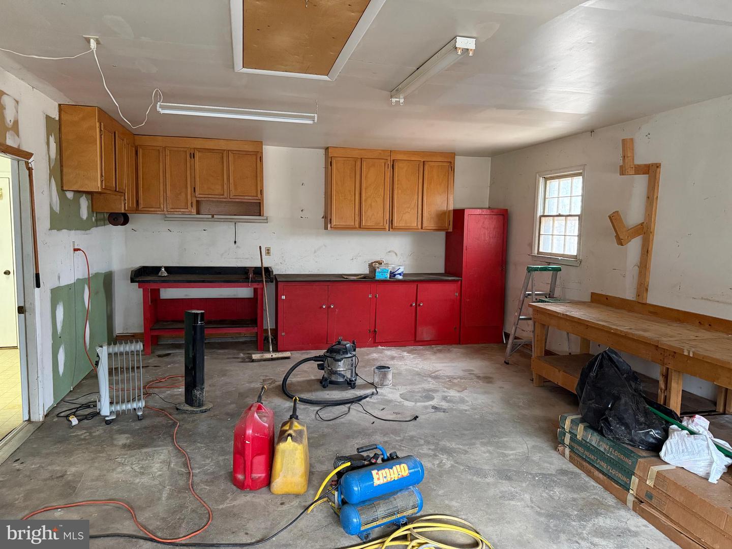 487 SKYLINE FOREST DR, FRONT ROYAL, Virginia 22630, 4 Bedrooms Bedrooms, ,3 BathroomsBathrooms,Residential,For sale,487 SKYLINE FOREST DR,VAWR2013218 MLS # VAWR2013218