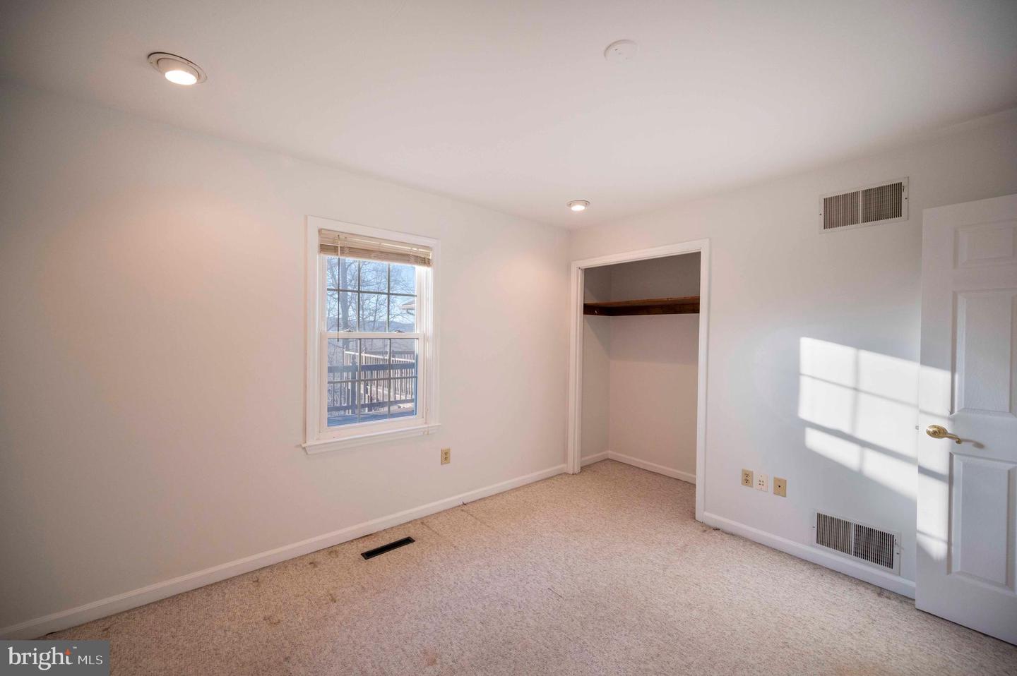 487 SKYLINE FOREST DR, FRONT ROYAL, Virginia 22630, 4 Bedrooms Bedrooms, ,3 BathroomsBathrooms,Residential,For sale,487 SKYLINE FOREST DR,VAWR2013218 MLS # VAWR2013218