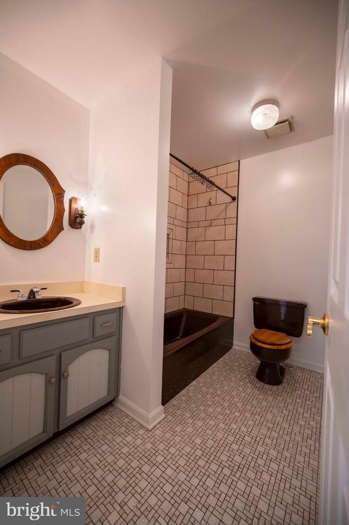 487 SKYLINE FOREST DR, FRONT ROYAL, Virginia 22630, 4 Bedrooms Bedrooms, ,3 BathroomsBathrooms,Residential,For sale,487 SKYLINE FOREST DR,VAWR2013218 MLS # VAWR2013218