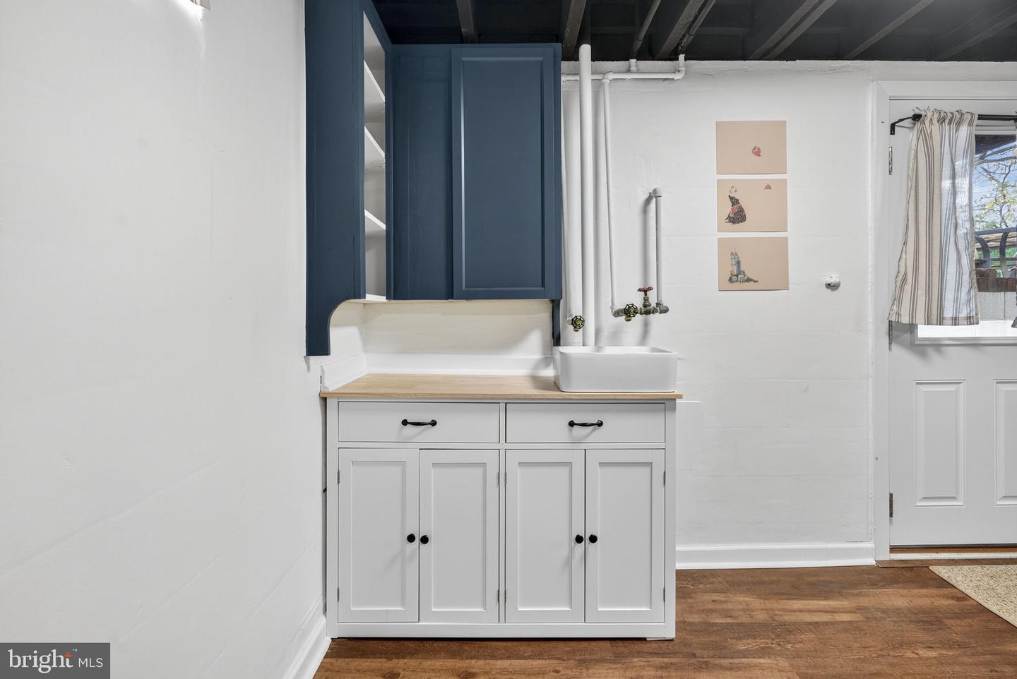 105 W OATES AVE, WINCHESTER, Virginia 22601, 3 Bedrooms Bedrooms, ,2 BathroomsBathrooms,Residential,For sale,105 W OATES AVE,VAWI2009494 MLS # VAWI2009494 105 W OATES AVE, WINCHESTER, Virginia 22601, 3 Bedrooms Bedrooms, ,2 BathroomsBathrooms,Residential,For sale,105 W OATES AVE,VAWI2009494 MLS # VAWI2009494