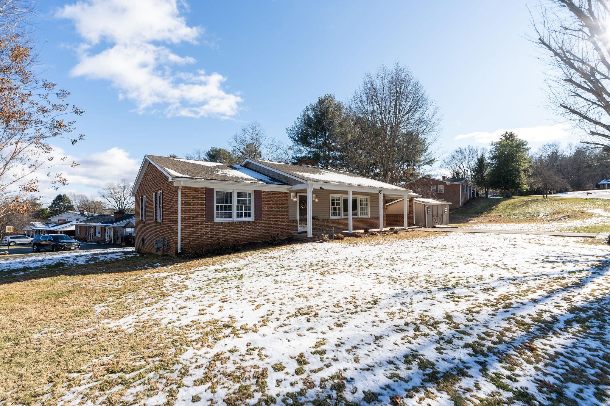 2 MCCORMICK ST, LEXINGTON, Virginia 24450, 3 Bedrooms Bedrooms, ,2 BathroomsBathrooms,Residential,2 MCCORMICK ST,671784 MLS # 671784