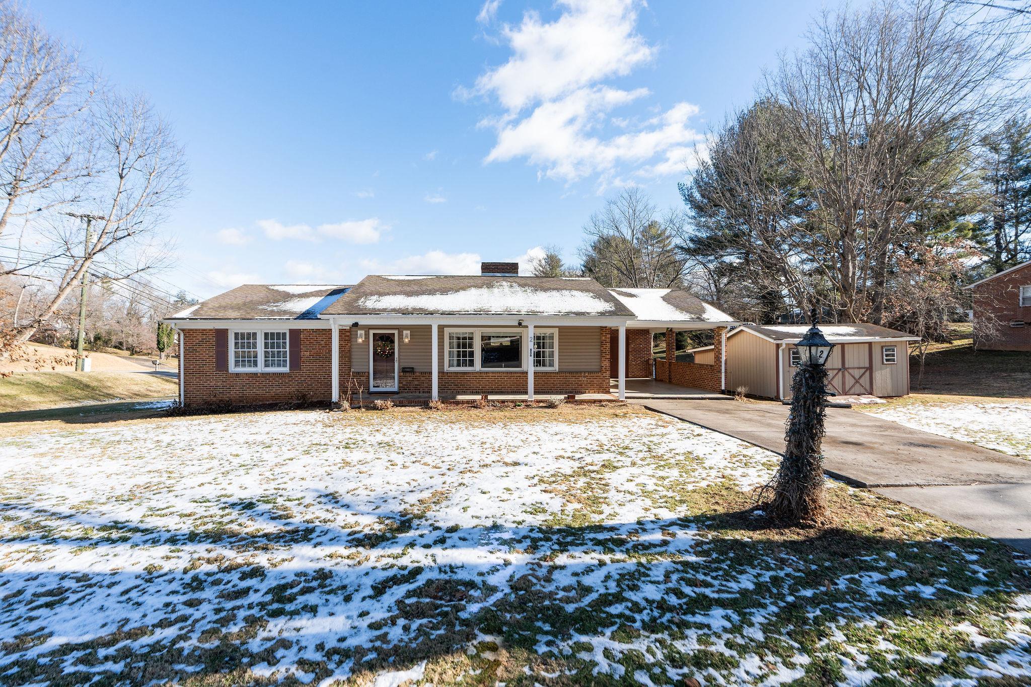 2 MCCORMICK ST, LEXINGTON, Virginia 24450, 3 Bedrooms Bedrooms, ,2 BathroomsBathrooms,Residential,2 MCCORMICK ST,671784 MLS # 671784