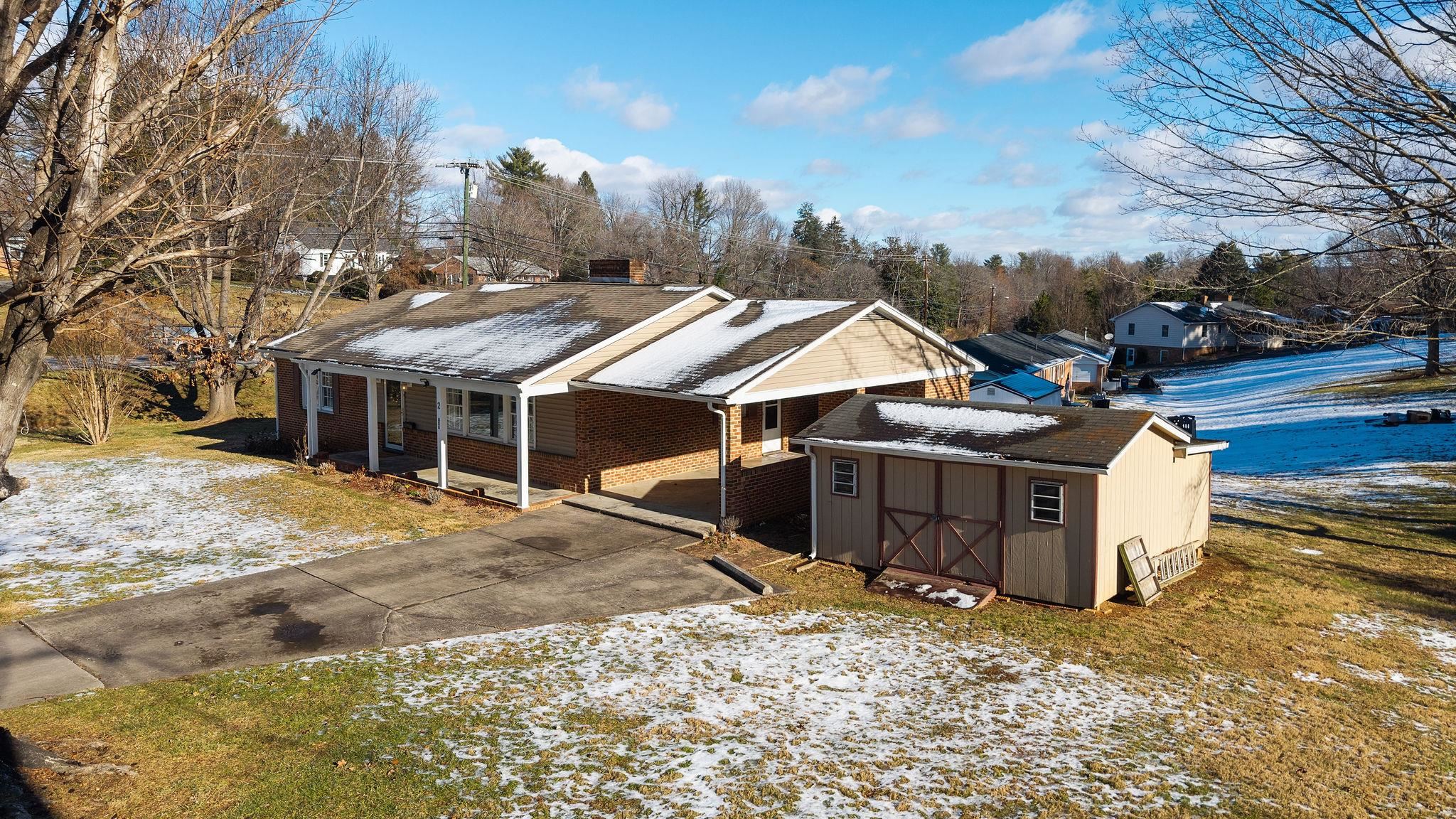 2 MCCORMICK ST, LEXINGTON, Virginia 24450, 3 Bedrooms Bedrooms, ,2 BathroomsBathrooms,Residential,2 MCCORMICK ST,671784 MLS # 671784