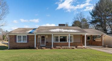 2 MCCORMICK ST, LEXINGTON, Virginia 24450, 3 Bedrooms Bedrooms, ,2 BathroomsBathrooms,Residential,2 MCCORMICK ST,671784 MLS # 671784