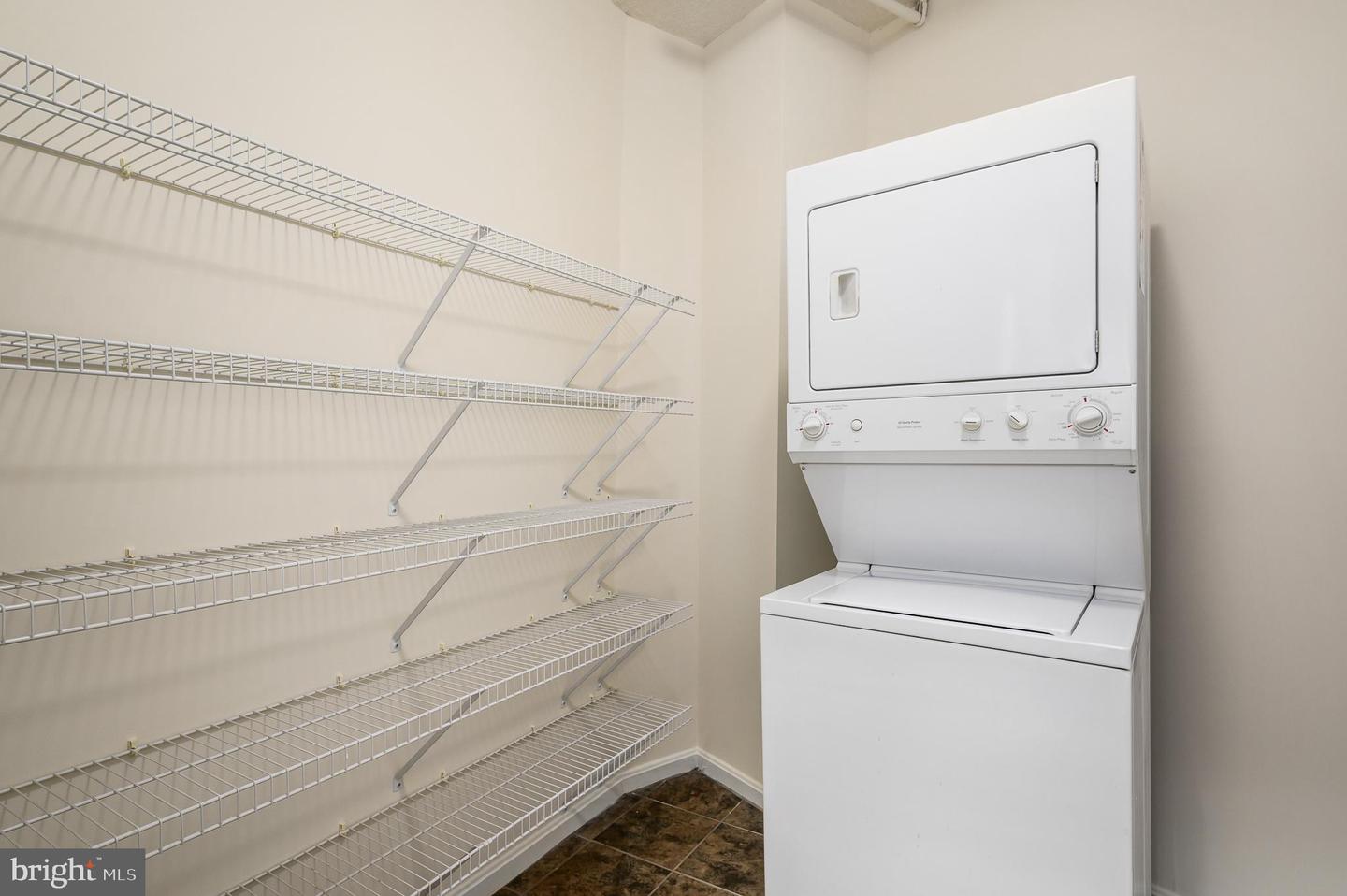 19375 CYPRESS RIDGE TER #114, LEESBURG, Virginia 20176, 2 Bedrooms Bedrooms, ,2 BathroomsBathrooms,Residential,For sale,19375 CYPRESS RIDGE TER #114,VALO2114234 MLS # VALO2114234