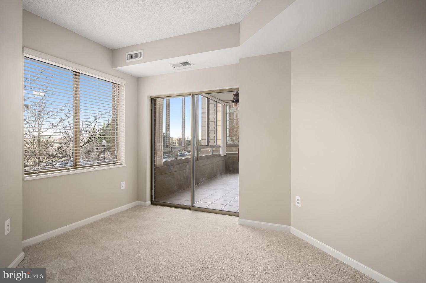 19375 CYPRESS RIDGE TER #114, LEESBURG, Virginia 20176, 2 Bedrooms Bedrooms, ,2 BathroomsBathrooms,Residential,For sale,19375 CYPRESS RIDGE TER #114,VALO2114234 MLS # VALO2114234