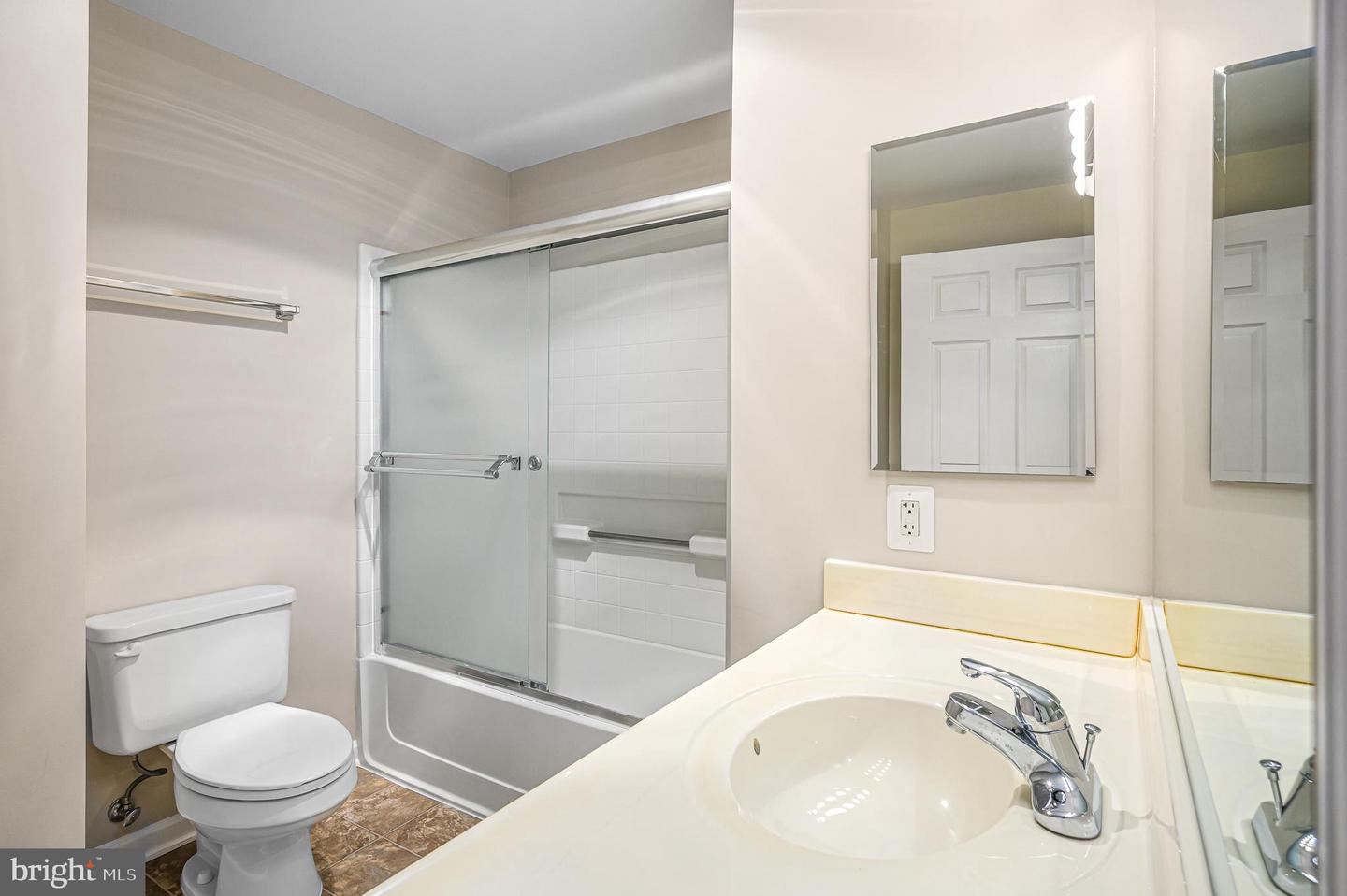 19375 CYPRESS RIDGE TER #114, LEESBURG, Virginia 20176, 2 Bedrooms Bedrooms, ,2 BathroomsBathrooms,Residential,For sale,19375 CYPRESS RIDGE TER #114,VALO2114234 MLS # VALO2114234