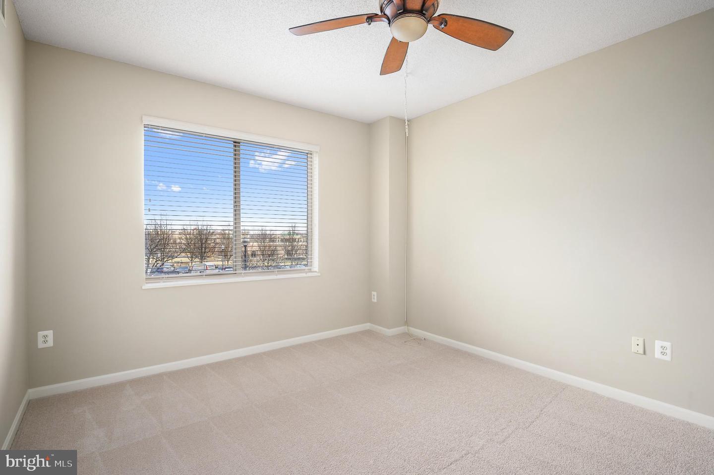 19375 CYPRESS RIDGE TER #114, LEESBURG, Virginia 20176, 2 Bedrooms Bedrooms, ,2 BathroomsBathrooms,Residential,For sale,19375 CYPRESS RIDGE TER #114,VALO2114234 MLS # VALO2114234