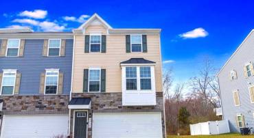 9718 CEDARMASS CIR, FREDERICKSBURG, Virginia 22408, 3 Bedrooms Bedrooms, ,3 BathroomsBathrooms,Residential,For sale,9718 CEDARMASS CIR,VASP2038842 MLS # VASP2038842