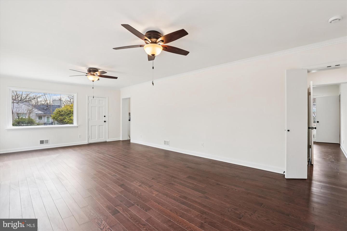 3713 NELLY CUSTIS DR, ARLINGTON, Virginia 22207, 3 Bedrooms Bedrooms, ,3 BathroomsBathrooms,Residential,For sale,3713 NELLY CUSTIS DR,VAAR2064916 MLS # VAAR2064916