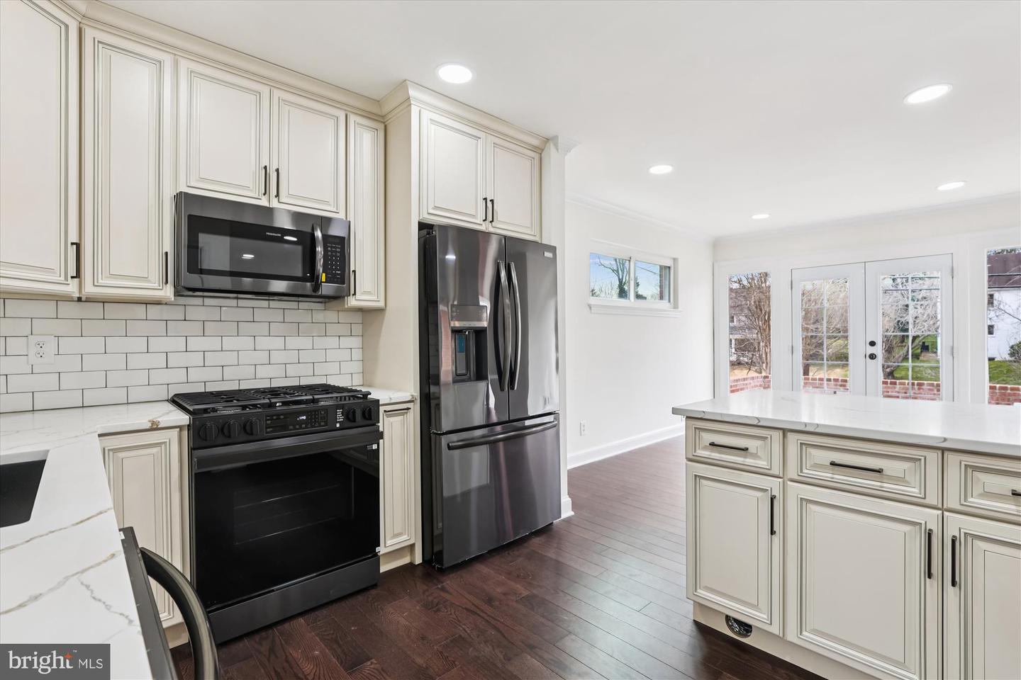 3713 NELLY CUSTIS DR, ARLINGTON, Virginia 22207, 3 Bedrooms Bedrooms, ,3 BathroomsBathrooms,Residential,For sale,3713 NELLY CUSTIS DR,VAAR2064916 MLS # VAAR2064916