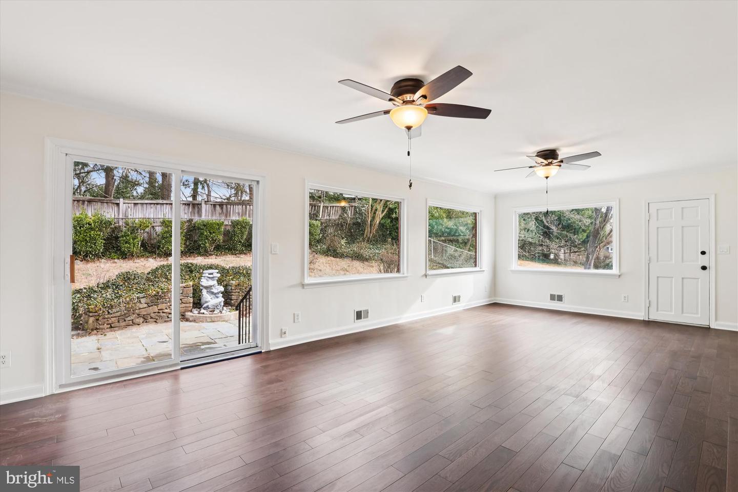 3713 NELLY CUSTIS DR, ARLINGTON, Virginia 22207, 3 Bedrooms Bedrooms, ,3 BathroomsBathrooms,Residential,For sale,3713 NELLY CUSTIS DR,VAAR2064916 MLS # VAAR2064916