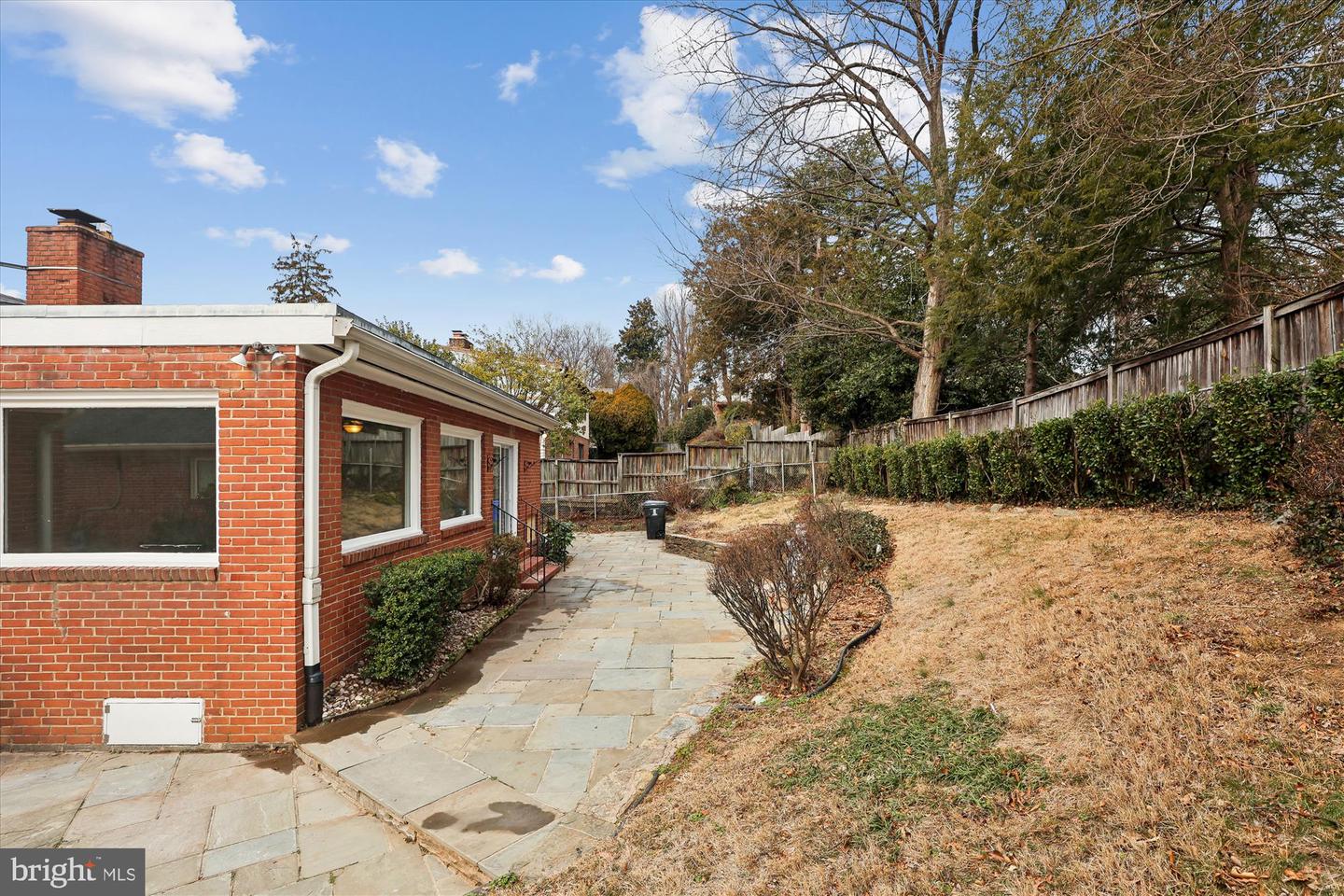 3713 NELLY CUSTIS DR, ARLINGTON, Virginia 22207, 3 Bedrooms Bedrooms, ,3 BathroomsBathrooms,Residential,For sale,3713 NELLY CUSTIS DR,VAAR2064916 MLS # VAAR2064916