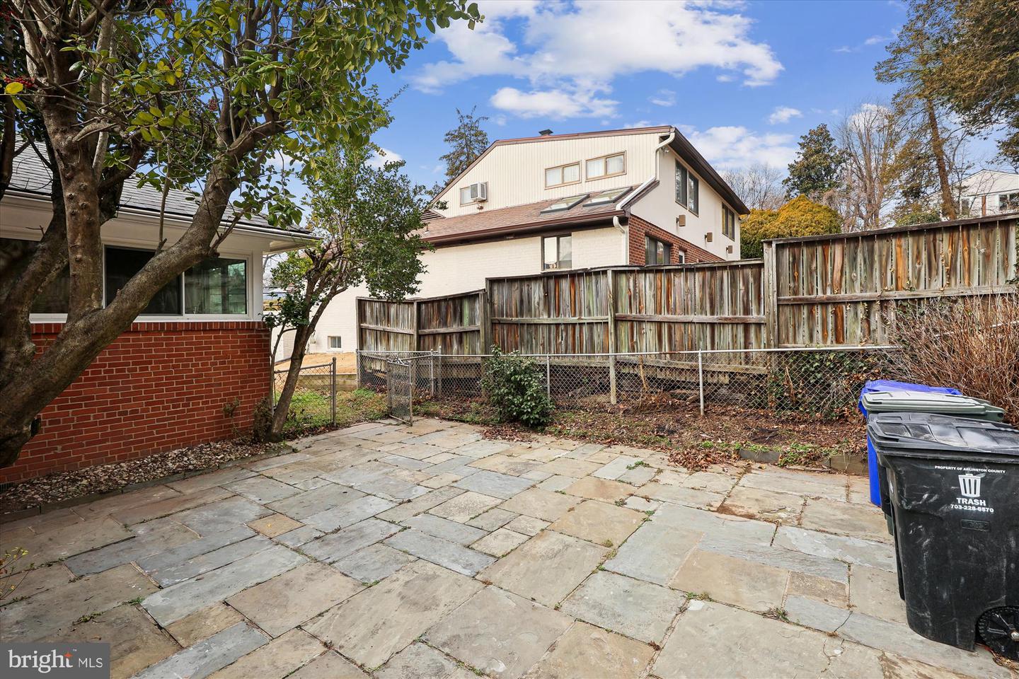 3713 NELLY CUSTIS DR, ARLINGTON, Virginia 22207, 3 Bedrooms Bedrooms, ,3 BathroomsBathrooms,Residential,For sale,3713 NELLY CUSTIS DR,VAAR2064916 MLS # VAAR2064916