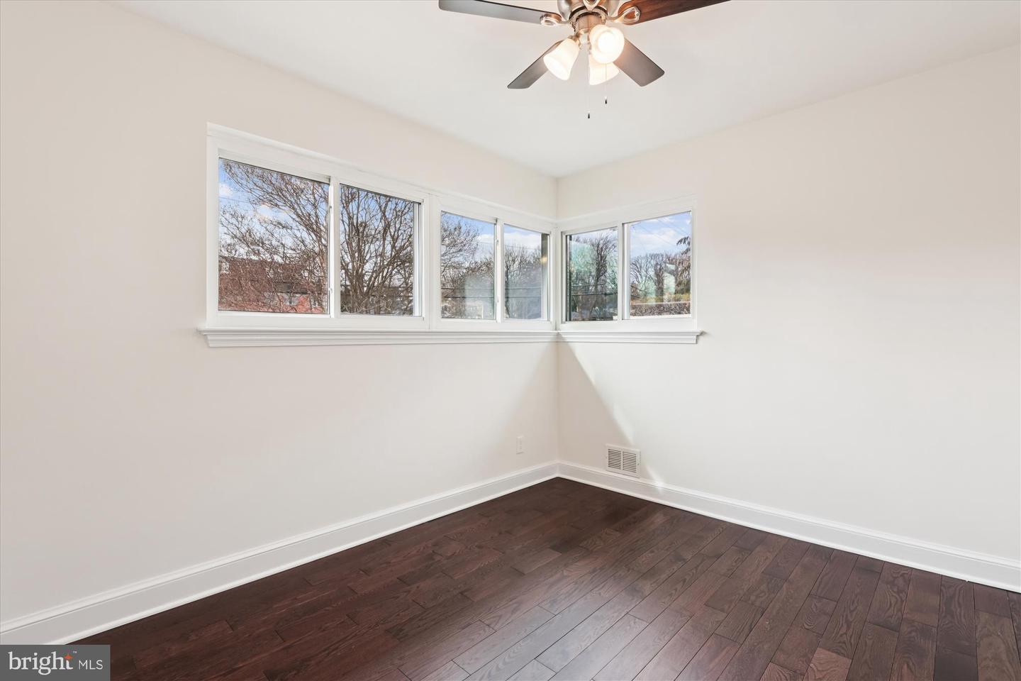 3713 NELLY CUSTIS DR, ARLINGTON, Virginia 22207, 3 Bedrooms Bedrooms, ,3 BathroomsBathrooms,Residential,For sale,3713 NELLY CUSTIS DR,VAAR2064916 MLS # VAAR2064916