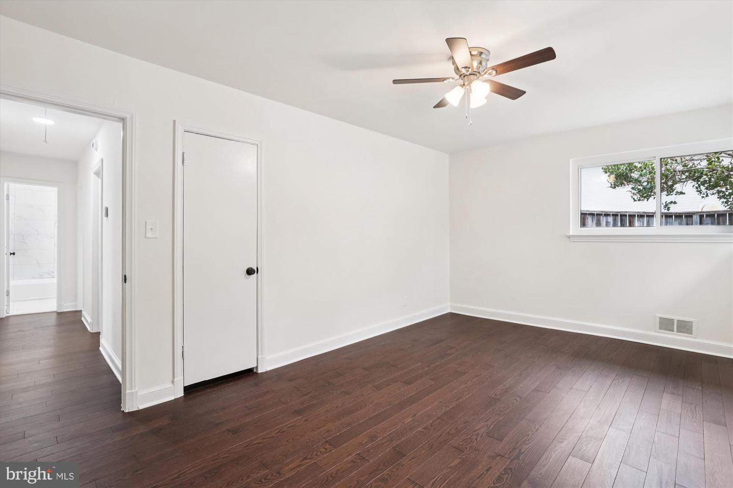 3713 NELLY CUSTIS DR, ARLINGTON, Virginia 22207, 3 Bedrooms Bedrooms, ,3 BathroomsBathrooms,Residential,For sale,3713 NELLY CUSTIS DR,VAAR2064916 MLS # VAAR2064916