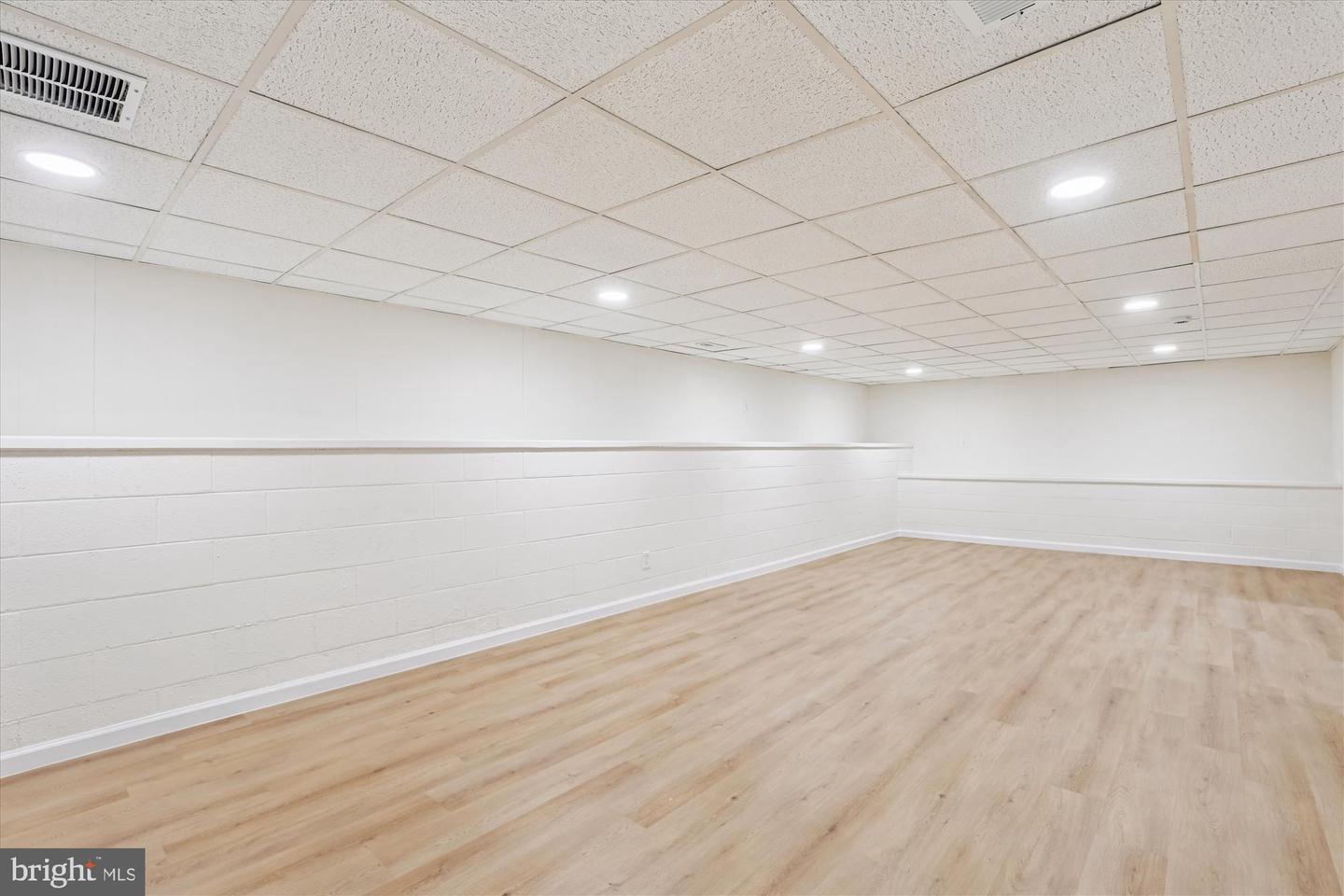 3713 NELLY CUSTIS DR, ARLINGTON, Virginia 22207, 3 Bedrooms Bedrooms, ,3 BathroomsBathrooms,Residential,For sale,3713 NELLY CUSTIS DR,VAAR2064916 MLS # VAAR2064916