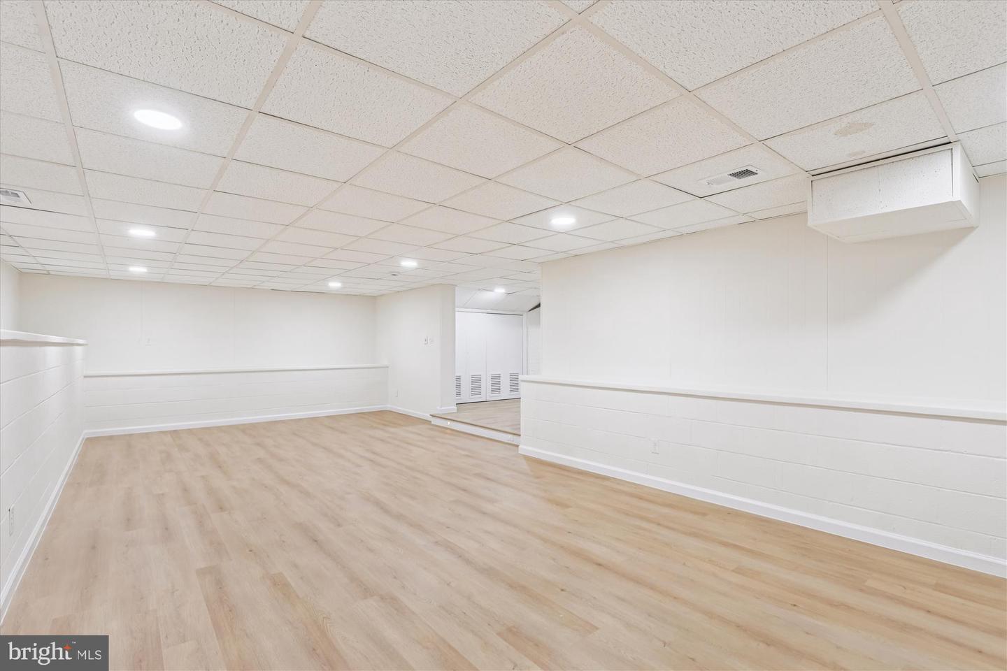 3713 NELLY CUSTIS DR, ARLINGTON, Virginia 22207, 3 Bedrooms Bedrooms, ,3 BathroomsBathrooms,Residential,For sale,3713 NELLY CUSTIS DR,VAAR2064916 MLS # VAAR2064916