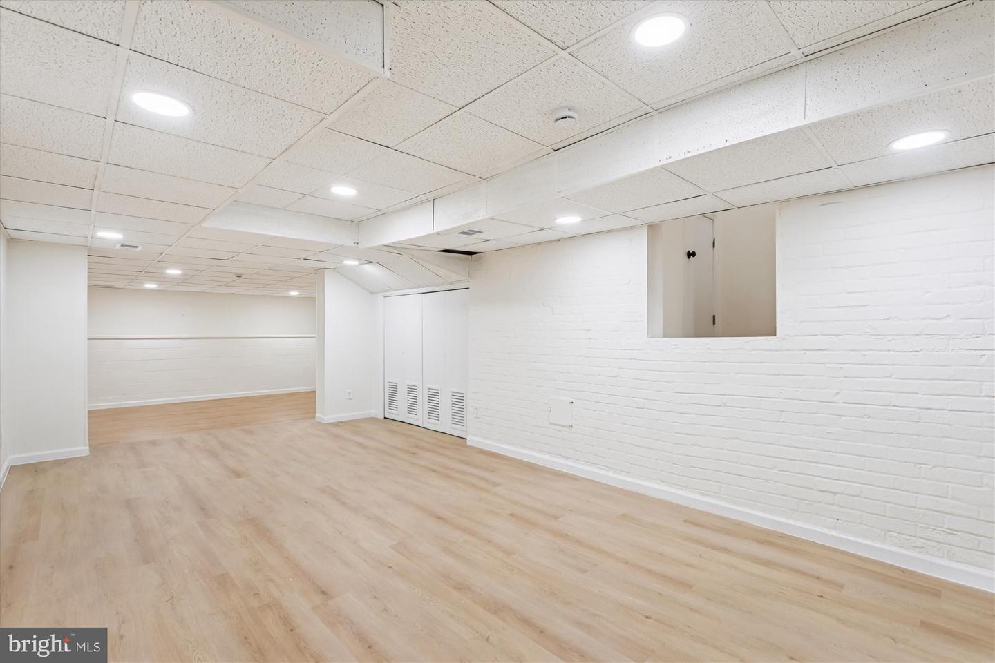 3713 NELLY CUSTIS DR, ARLINGTON, Virginia 22207, 3 Bedrooms Bedrooms, ,3 BathroomsBathrooms,Residential,For sale,3713 NELLY CUSTIS DR,VAAR2064916 MLS # VAAR2064916