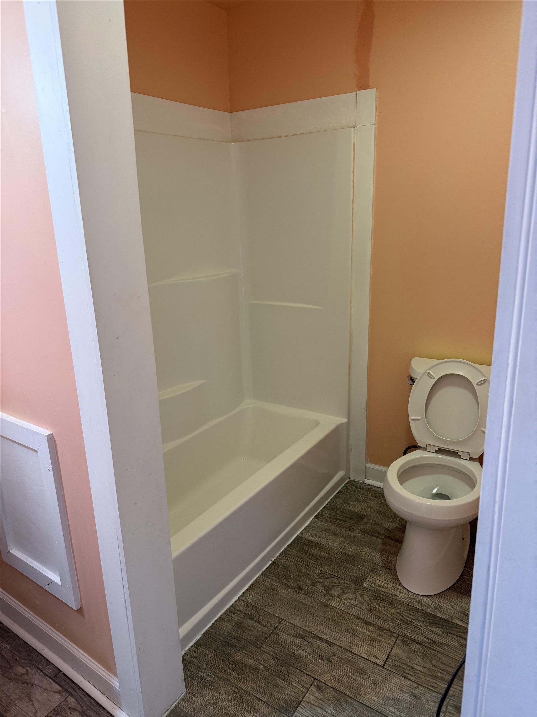 1702 CHERRY AVE, GROTTOES, Virginia 24441, 3 Bedrooms Bedrooms, ,2 BathroomsBathrooms,Residential,1702 CHERRY AVE,672789 MLS # 672789