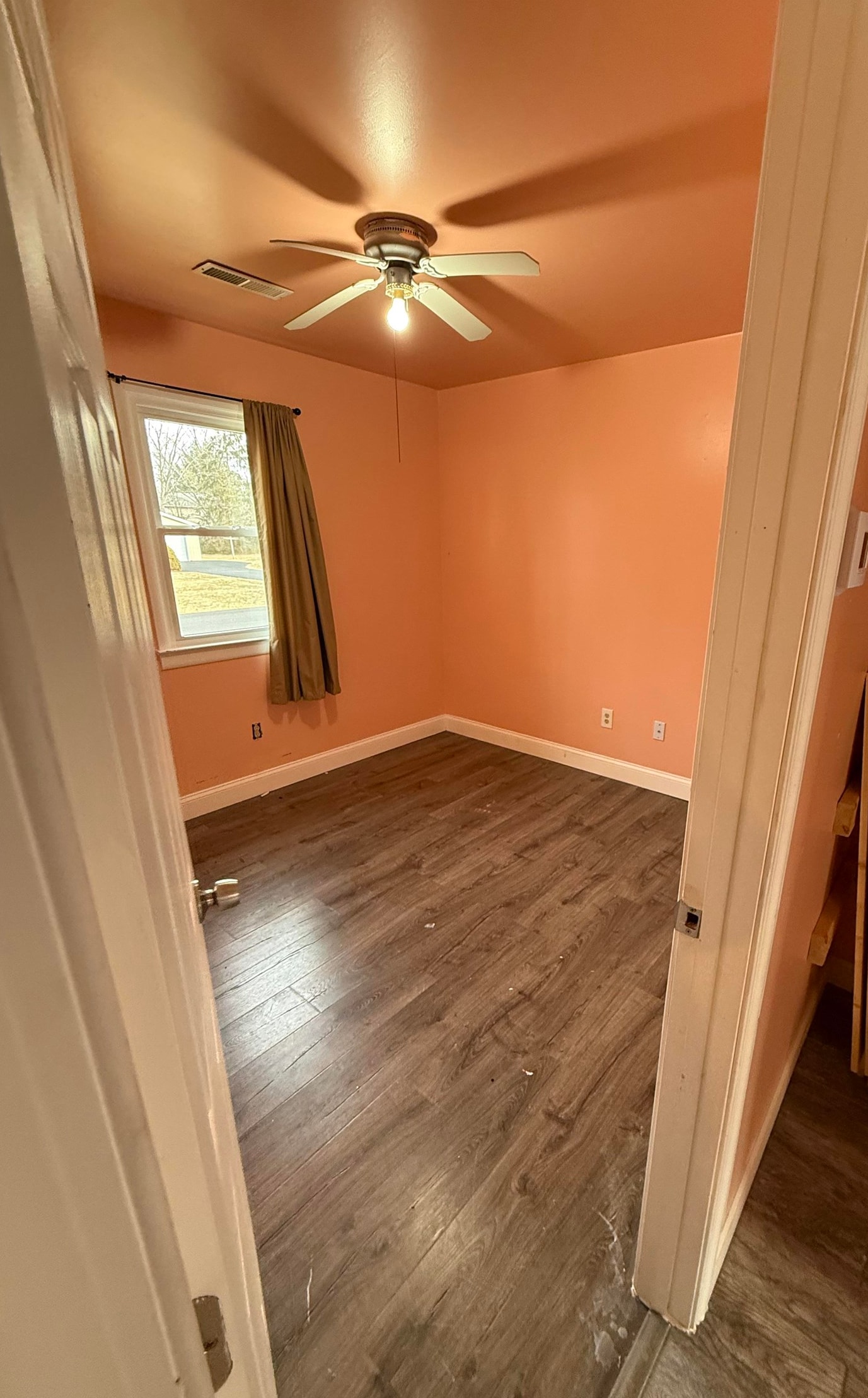 1702 CHERRY AVE, GROTTOES, Virginia 24441, 3 Bedrooms Bedrooms, ,2 BathroomsBathrooms,Residential,1702 CHERRY AVE,672789 MLS # 672789