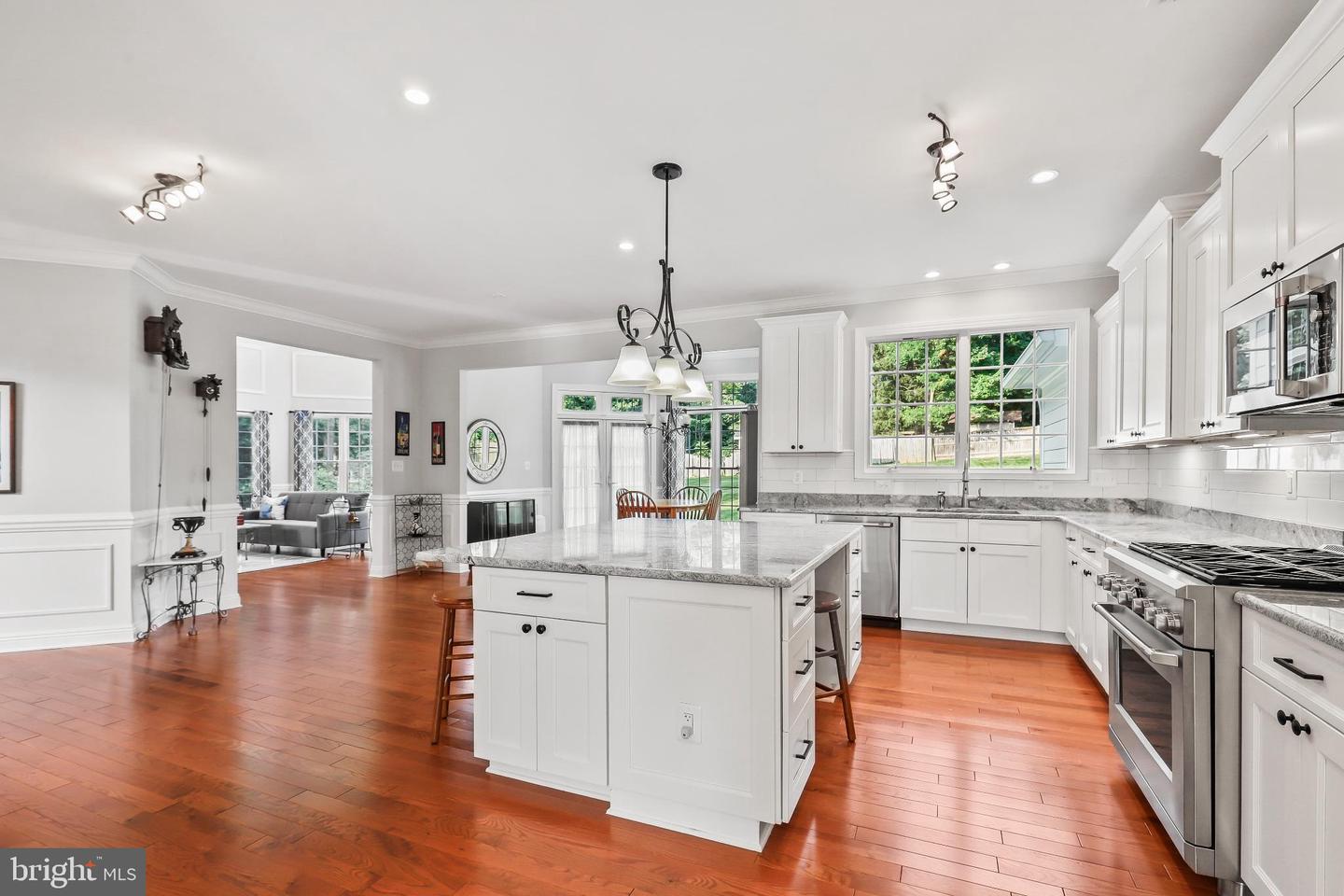 1729 BEULAH RD, VIENNA, Virginia 22182, 7 Bedrooms Bedrooms, 24 Rooms Rooms,5 BathroomsBathrooms,Residential,For sale,1729 BEULAH RD,VAFX2286726 MLS # VAFX2286726