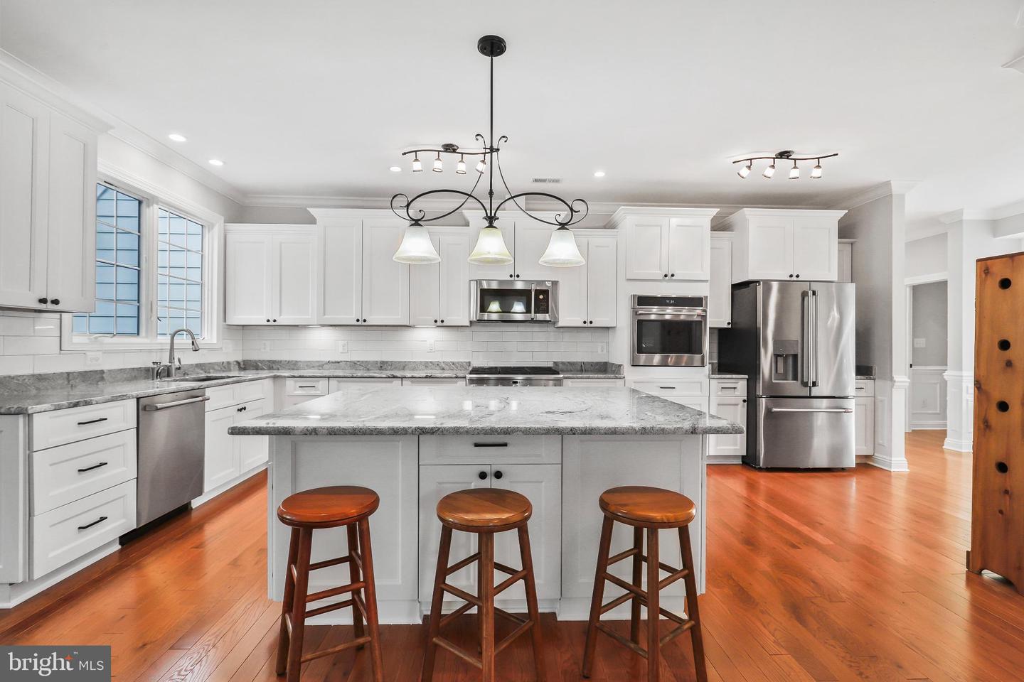 1729 BEULAH RD, VIENNA, Virginia 22182, 7 Bedrooms Bedrooms, 24 Rooms Rooms,5 BathroomsBathrooms,Residential,For sale,1729 BEULAH RD,VAFX2286726 MLS # VAFX2286726