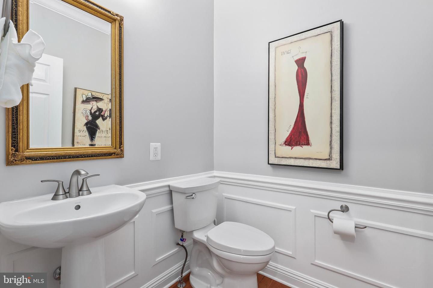 1729 BEULAH RD, VIENNA, Virginia 22182, 7 Bedrooms Bedrooms, 24 Rooms Rooms,5 BathroomsBathrooms,Residential,For sale,1729 BEULAH RD,VAFX2286726 MLS # VAFX2286726