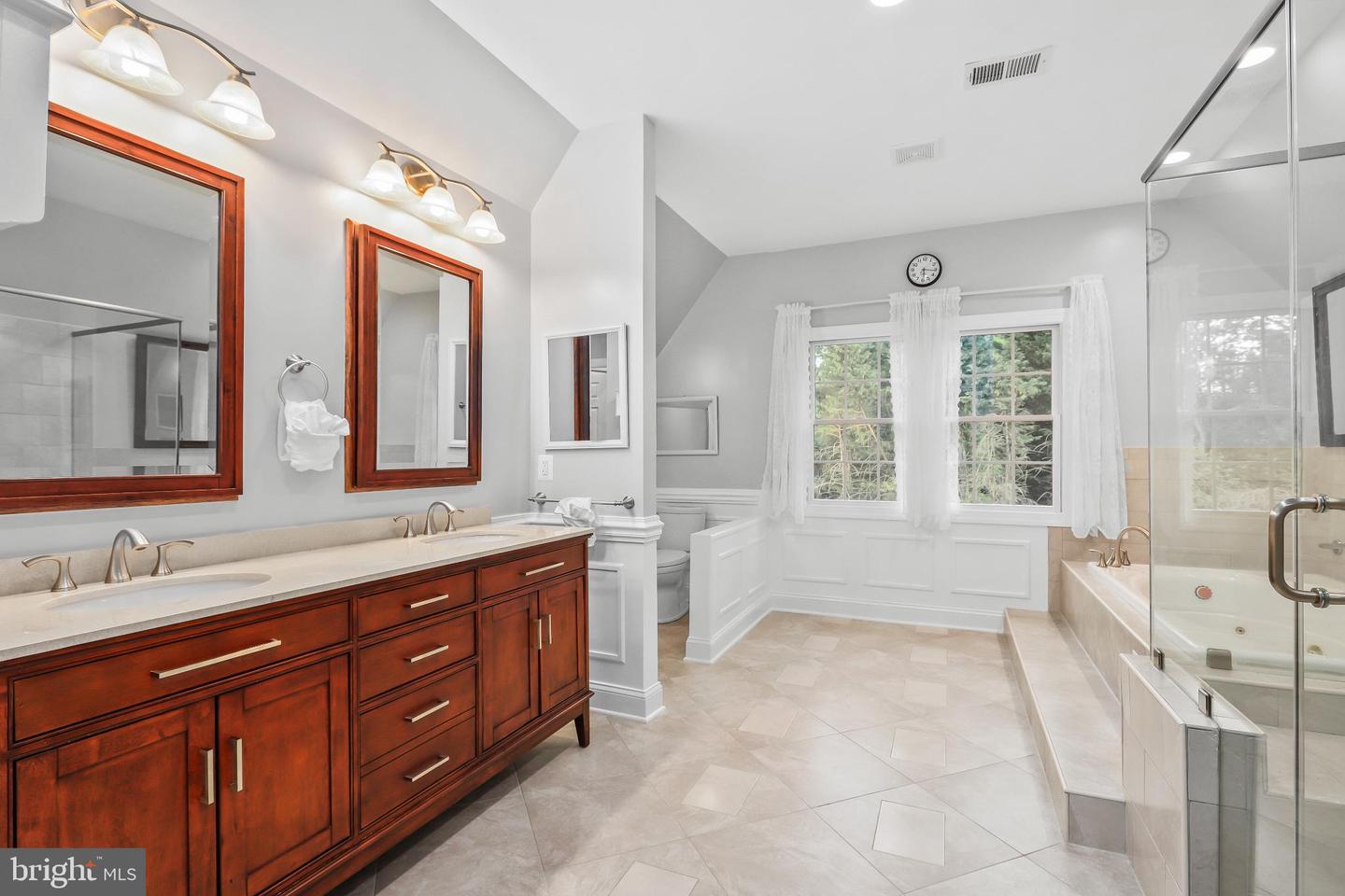 1729 BEULAH RD, VIENNA, Virginia 22182, 7 Bedrooms Bedrooms, 24 Rooms Rooms,5 BathroomsBathrooms,Residential,For sale,1729 BEULAH RD,VAFX2286726 MLS # VAFX2286726