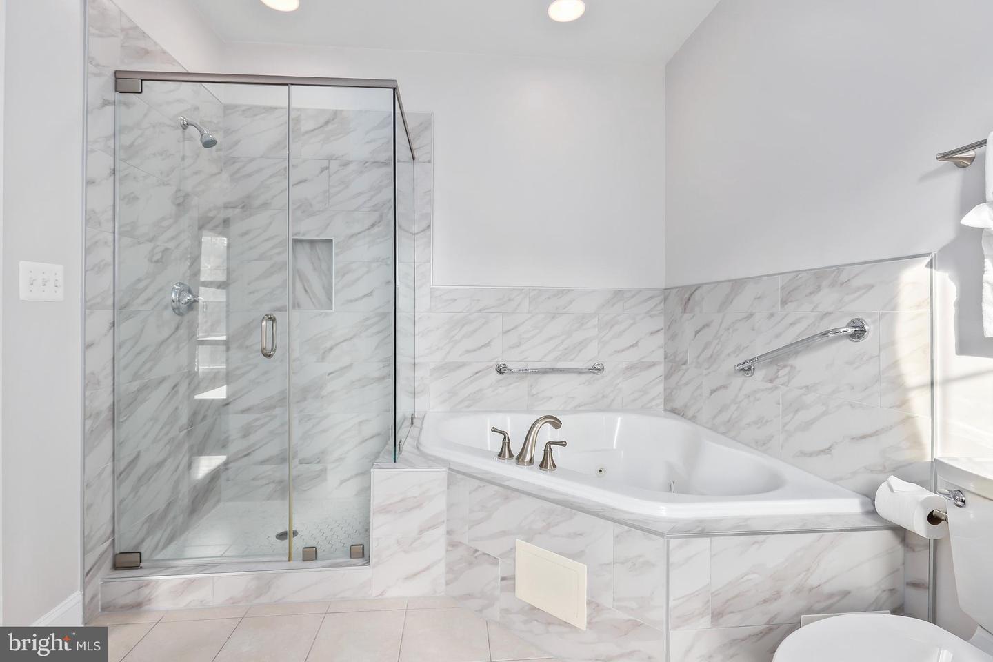 1729 BEULAH RD, VIENNA, Virginia 22182, 7 Bedrooms Bedrooms, 24 Rooms Rooms,5 BathroomsBathrooms,Residential,For sale,1729 BEULAH RD,VAFX2286726 MLS # VAFX2286726