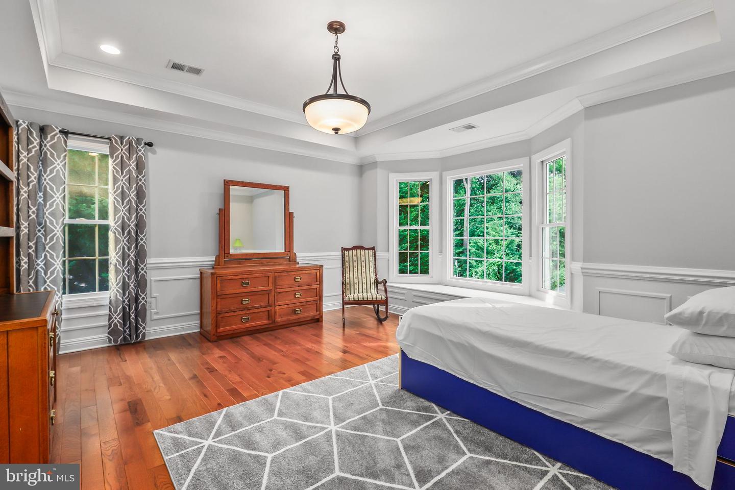 1729 BEULAH RD, VIENNA, Virginia 22182, 7 Bedrooms Bedrooms, 24 Rooms Rooms,5 BathroomsBathrooms,Residential,For sale,1729 BEULAH RD,VAFX2286726 MLS # VAFX2286726