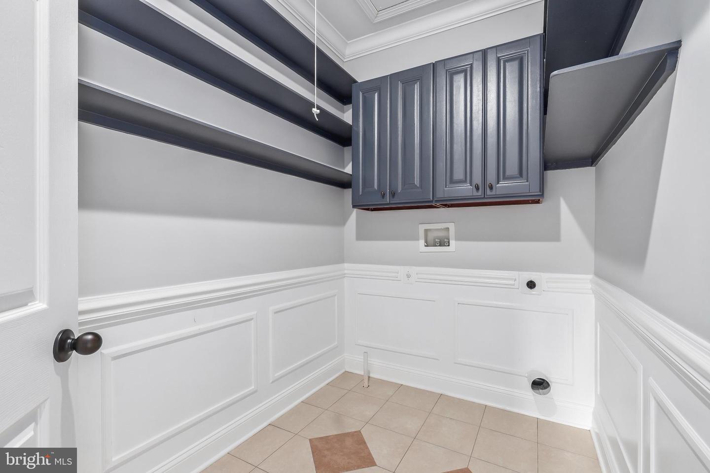 1729 BEULAH RD, VIENNA, Virginia 22182, 7 Bedrooms Bedrooms, 24 Rooms Rooms,5 BathroomsBathrooms,Residential,For sale,1729 BEULAH RD,VAFX2286726 MLS # VAFX2286726