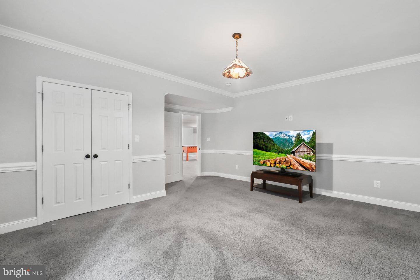 1729 BEULAH RD, VIENNA, Virginia 22182, 7 Bedrooms Bedrooms, 24 Rooms Rooms,5 BathroomsBathrooms,Residential,For sale,1729 BEULAH RD,VAFX2286726 MLS # VAFX2286726