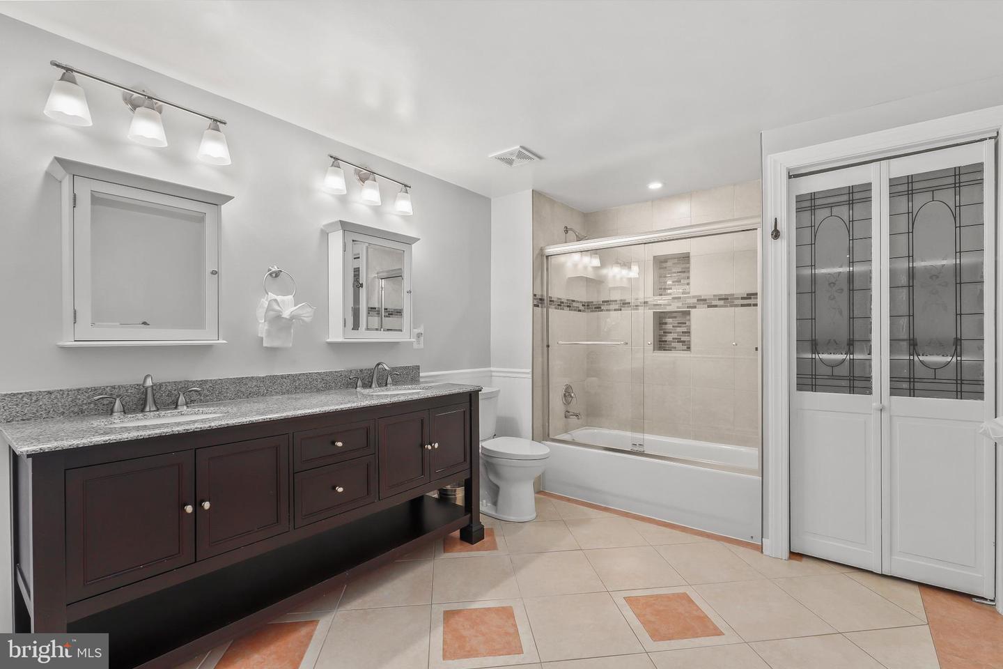 1729 BEULAH RD, VIENNA, Virginia 22182, 7 Bedrooms Bedrooms, 24 Rooms Rooms,5 BathroomsBathrooms,Residential,For sale,1729 BEULAH RD,VAFX2286726 MLS # VAFX2286726