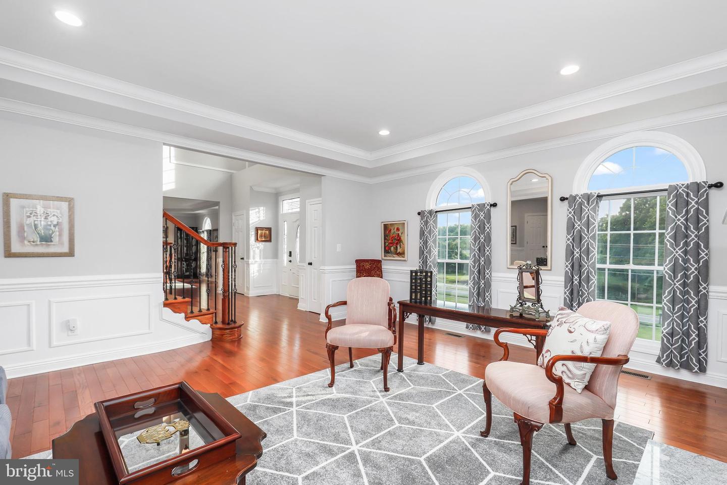 1729 BEULAH RD, VIENNA, Virginia 22182, 7 Bedrooms Bedrooms, 24 Rooms Rooms,5 BathroomsBathrooms,Residential,For sale,1729 BEULAH RD,VAFX2286726 MLS # VAFX2286726