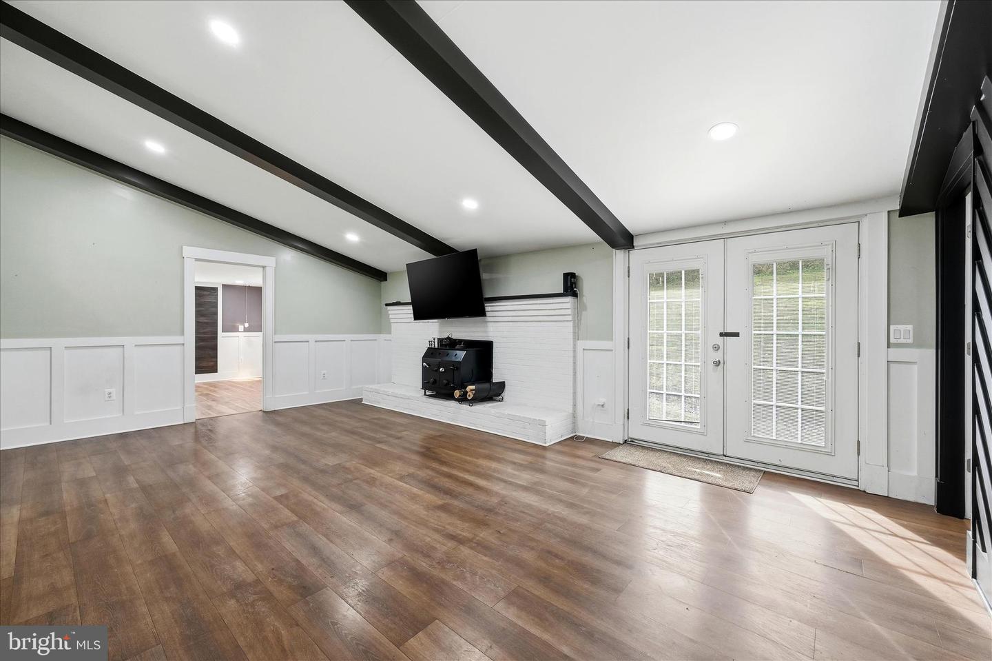 147 W DUCK ST, FRONT ROYAL, Virginia 22630, ,Residential,For sale,147 W DUCK ST,VAWR2013226 MLS # VAWR2013226