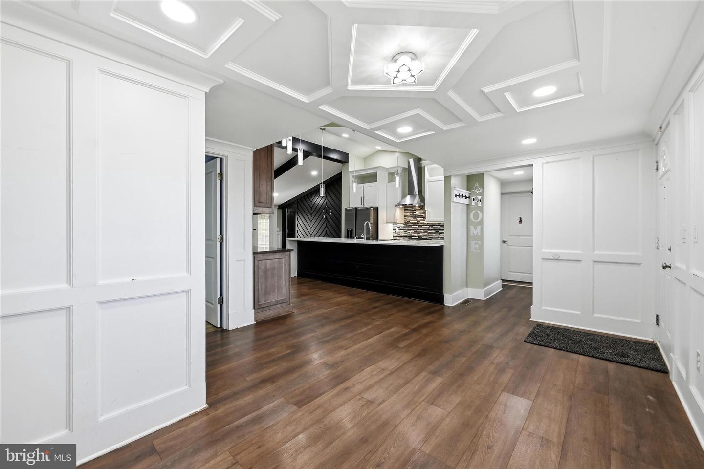 147 W DUCK ST, FRONT ROYAL, Virginia 22630, ,Residential,For sale,147 W DUCK ST,VAWR2013226 MLS # VAWR2013226