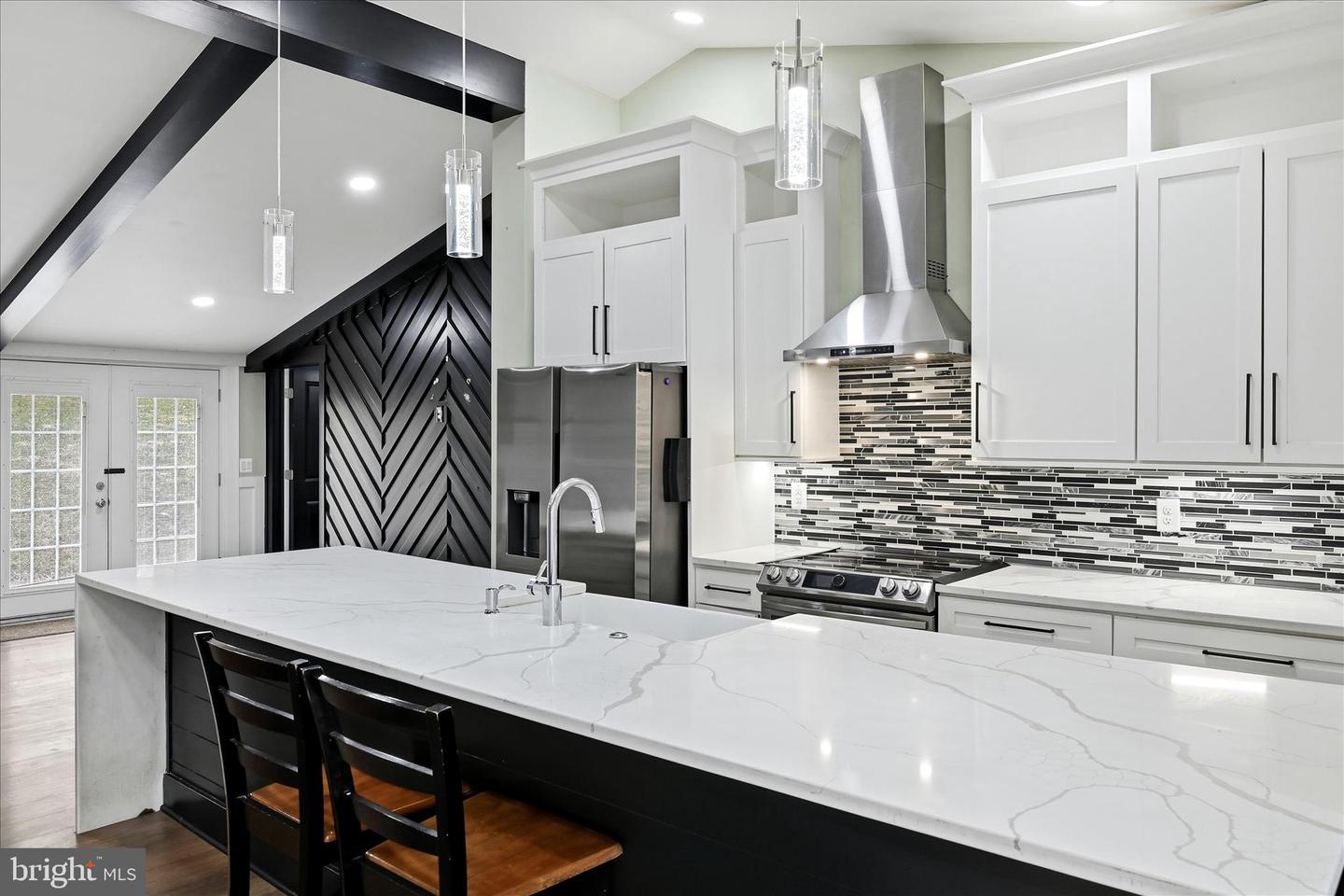 147 W DUCK ST, FRONT ROYAL, Virginia 22630, ,Residential,For sale,147 W DUCK ST,VAWR2013226 MLS # VAWR2013226