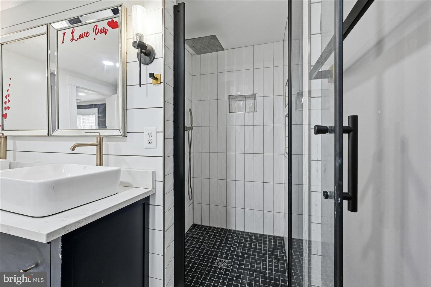 147 W DUCK ST, FRONT ROYAL, Virginia 22630, ,Residential,For sale,147 W DUCK ST,VAWR2013226 MLS # VAWR2013226