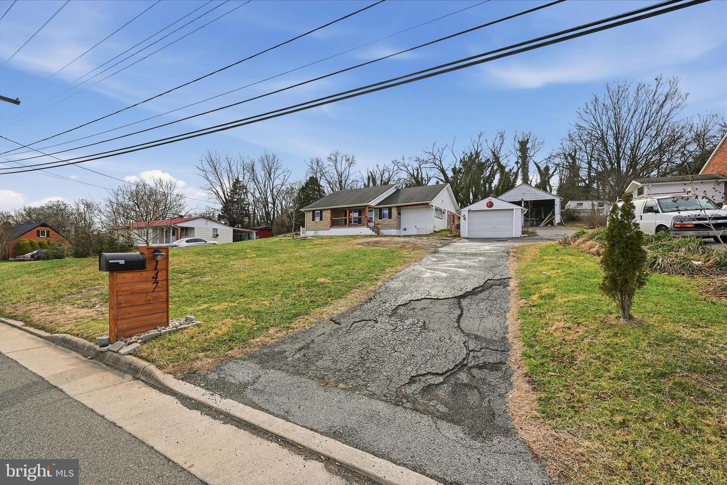 147 W DUCK ST, FRONT ROYAL, Virginia 22630, ,Residential,For sale,147 W DUCK ST,VAWR2013226 MLS # VAWR2013226