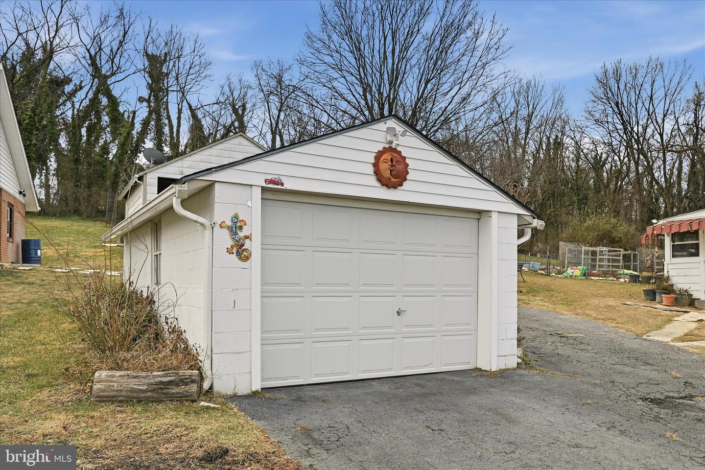 147 W DUCK ST, FRONT ROYAL, Virginia 22630, ,Residential,For sale,147 W DUCK ST,VAWR2013226 MLS # VAWR2013226