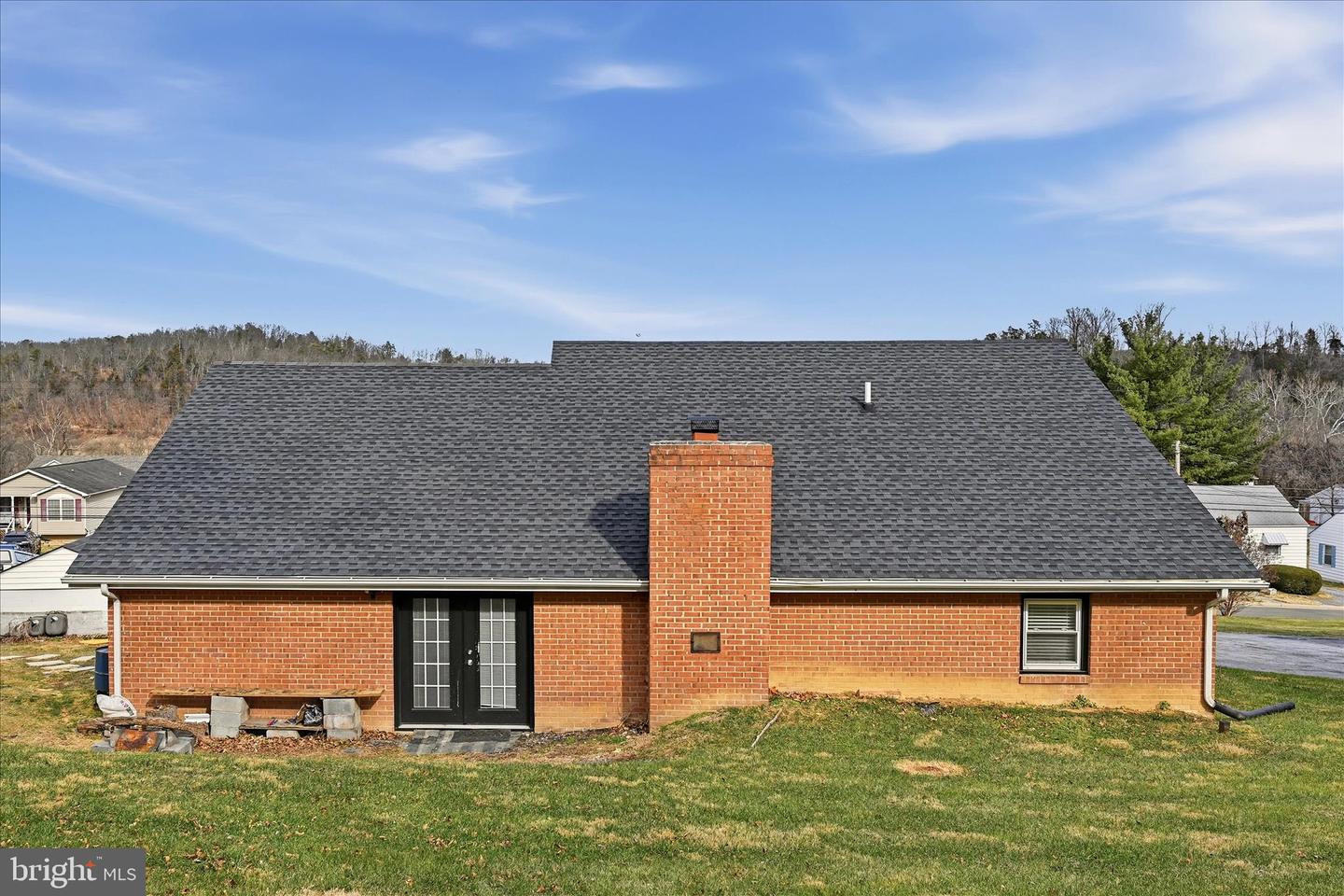 147 W DUCK ST, FRONT ROYAL, Virginia 22630, ,Residential,For sale,147 W DUCK ST,VAWR2013226 MLS # VAWR2013226